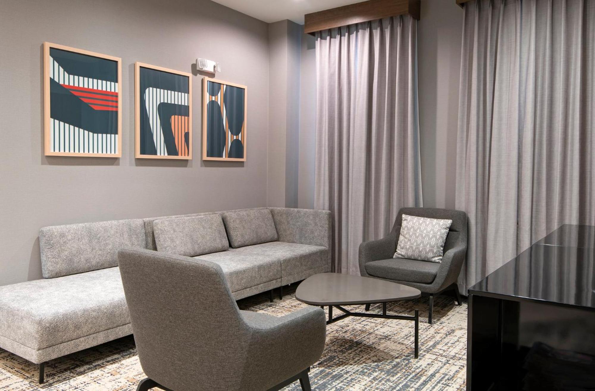 Holiday Inn Hotel And Suites-Kamloops By Ihg מראה חיצוני תמונה