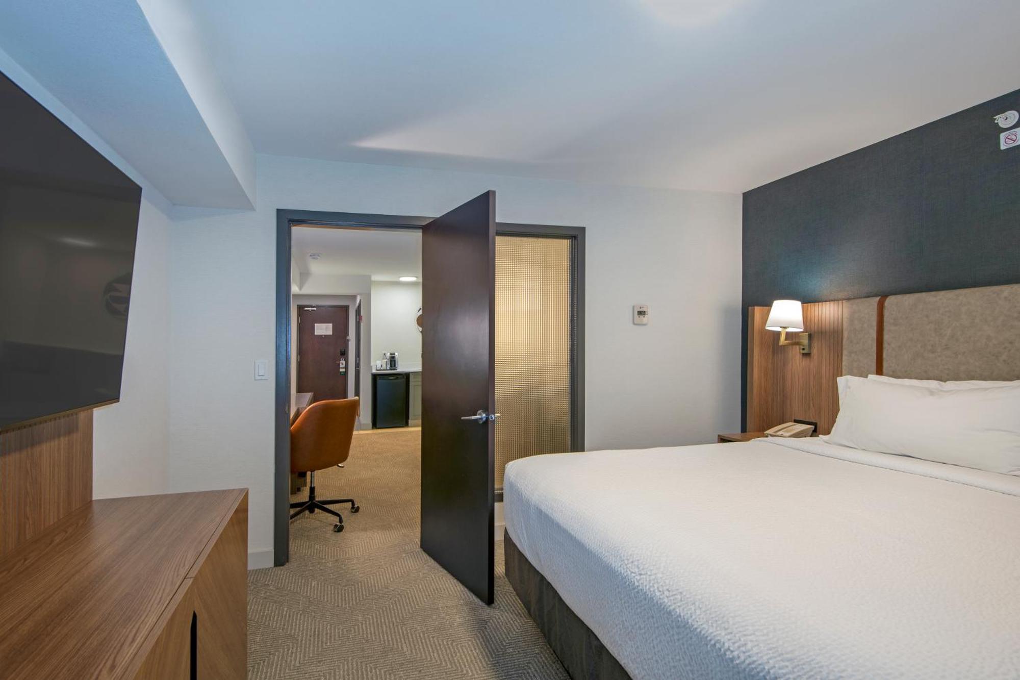Holiday Inn Hotel And Suites-Kamloops By Ihg מראה חיצוני תמונה