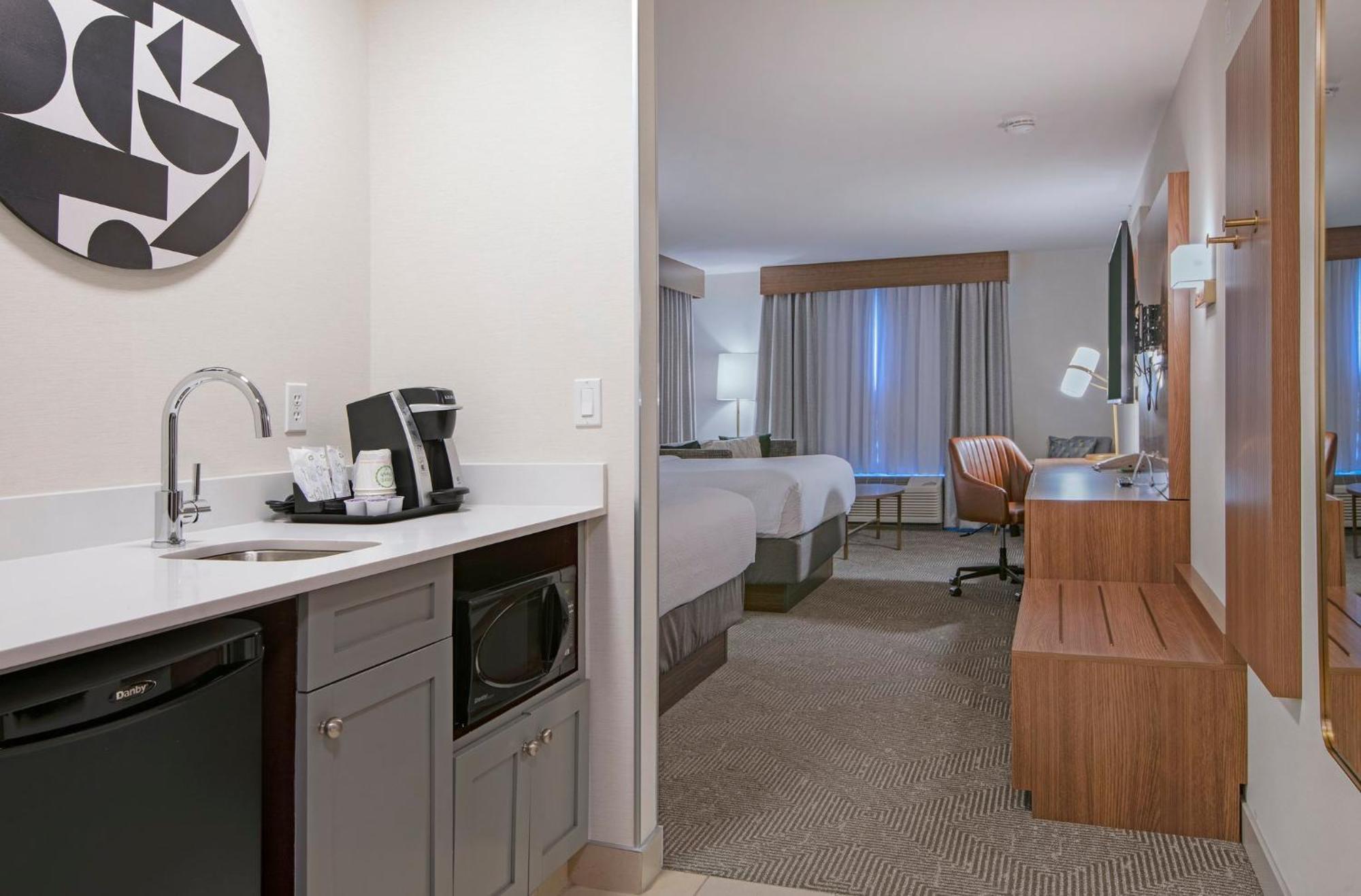 Holiday Inn Hotel And Suites-Kamloops By Ihg מראה חיצוני תמונה